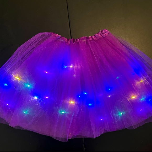 NEW! LED battery operated violet purple tutu! Great for Halloween! Pre-Teen/Teen - Picture 1 of 2